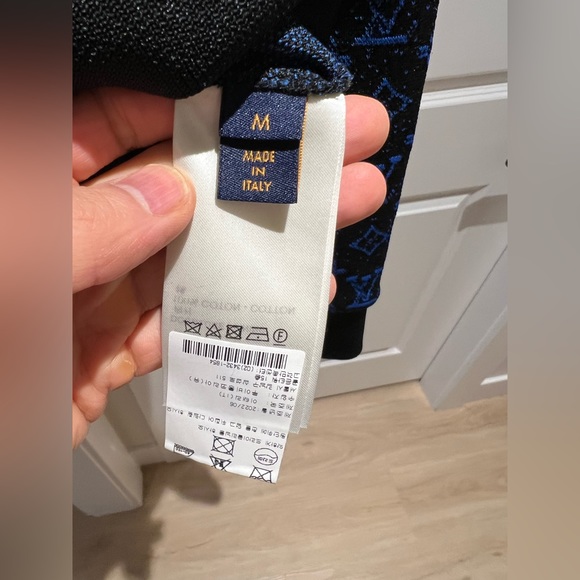 Louis Vuitton Men’s Monogram Hoodie (Size: M) - Picture 8 of 11